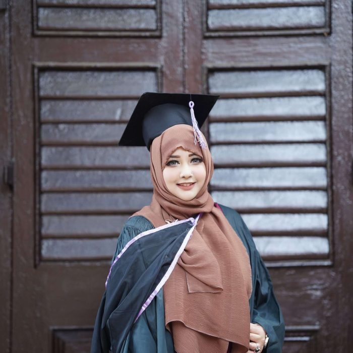 {"ARInfo":{"IsUseAR":false},"Version":"1.0.0","MakeupInfo":{"IsUseMakeup":false},"FaceliftInfo":{"IsChangeEyeLift":false,"IsChangeFacelift":false,"IsChangePostureLift":false,"IsChangeNose":false,"IsChangeFaceChin":false,"IsChangeMouth":false,"IsChangeThinFace":true},"BeautyInfo":{"SwitchMedicatedAcne":false,"IsAIBeauty":false,"IsBrightEyes":false,"IsSharpen":false,"IsOldBeauty":false,"IsReduceBlackEyes":false},"HandlerInfo":{"AppName":2},"FilterInfo":{"IsUseFilter":false}}